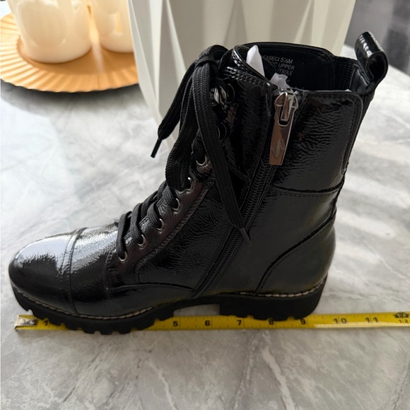 DONALD PLINER Lace-Up Lug Combat Boot 5.5 - Picture 9 of 11